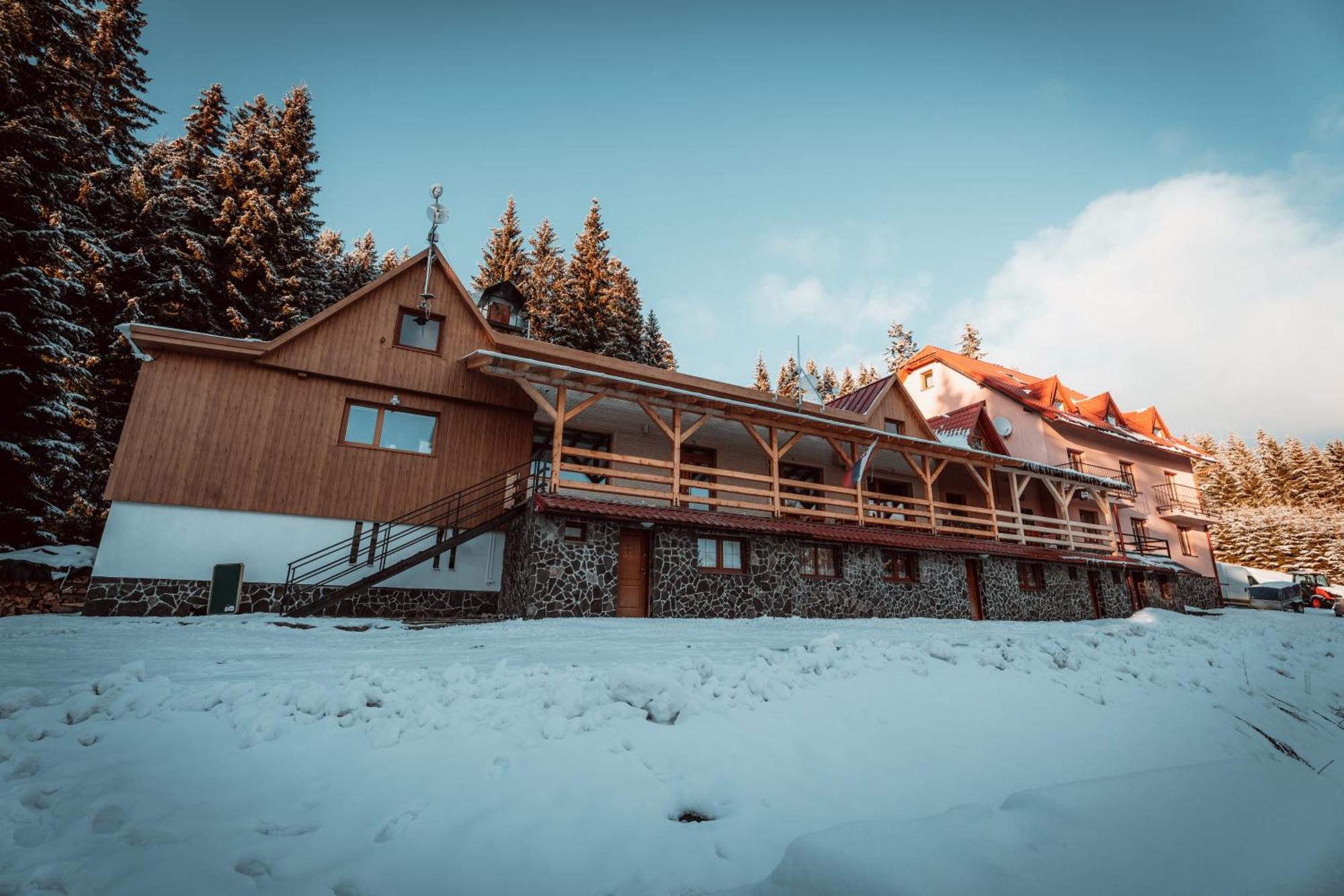 Chata Kubinska Hola Villa Dolny Kubin Buitenkant foto